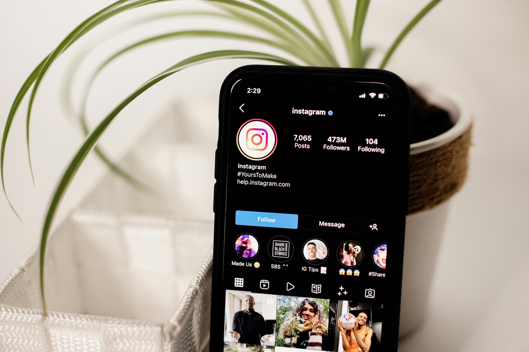 Why responding to comments with context increases visibility on Instagram